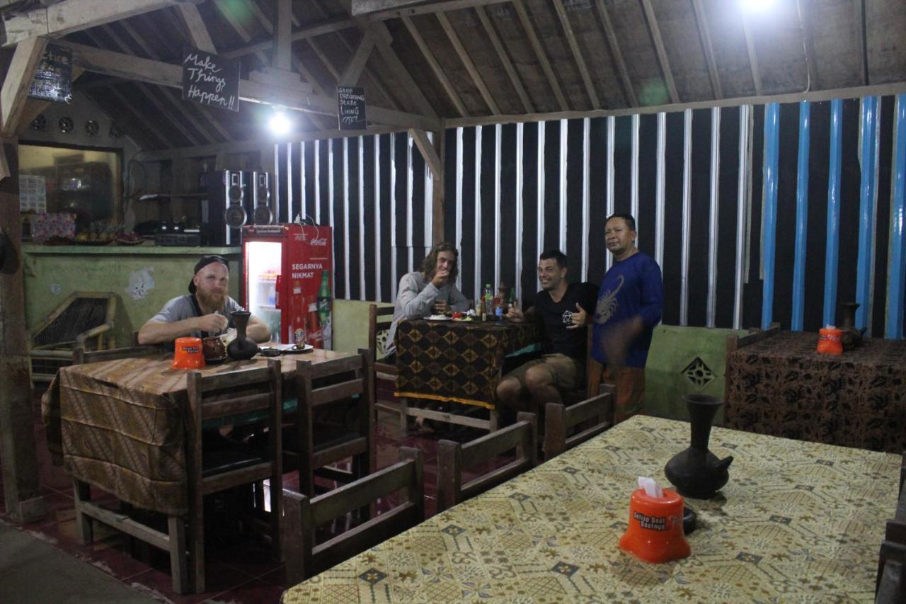 Duyung Rooms & Resto Gerupuk Bumbang エクステリア 写真